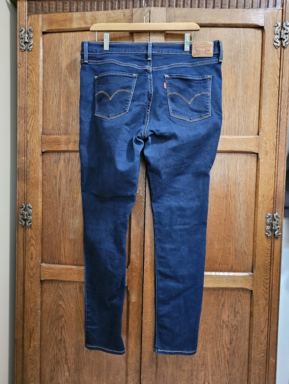 LEVI'S | 311 Shaping Skinny Dark Wash Jeans – Women’s Size 32